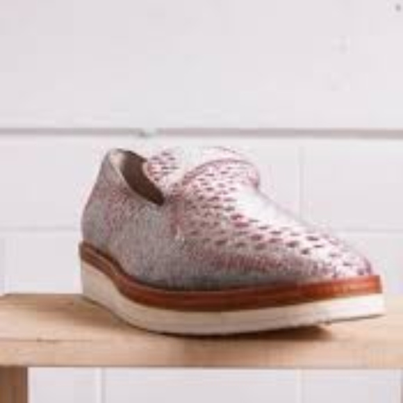 Free People Snake Eyes Loafer Silver 🆕 - Picture 5 of 7